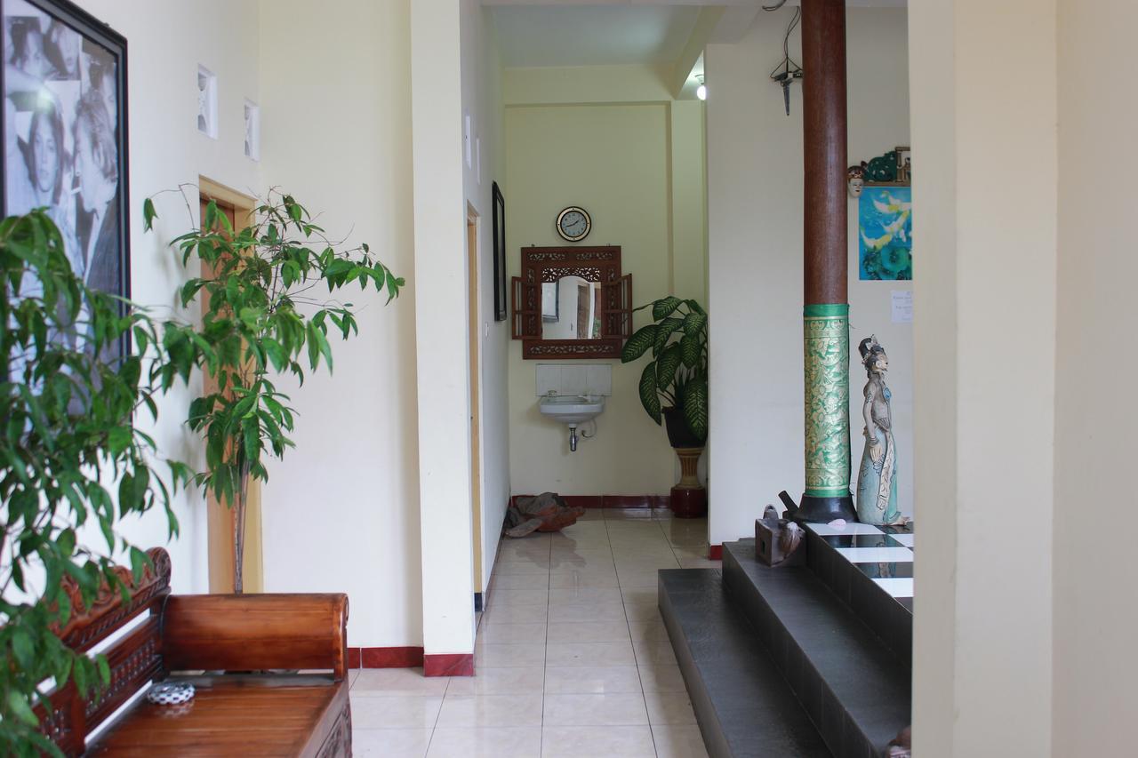 יוגיאקרטה La Javanaise Home Stay Malioboro מראה חיצוני תמונה