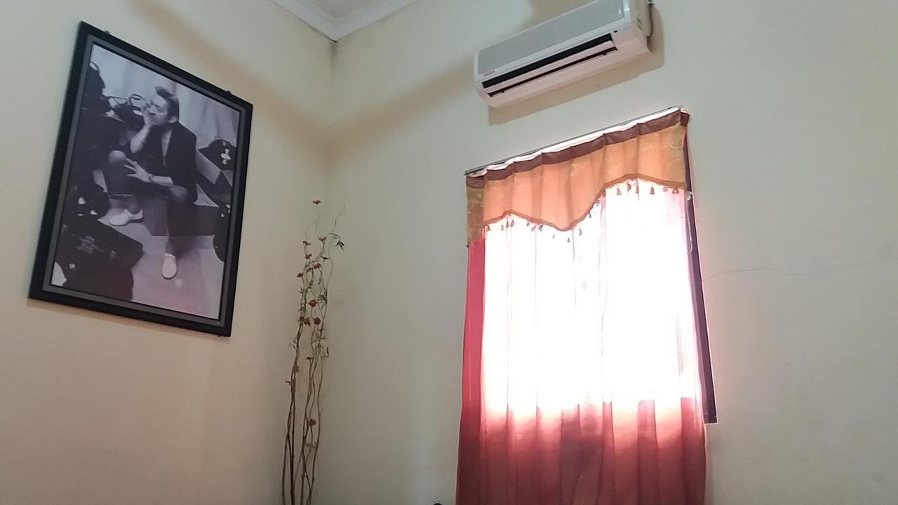 יוגיאקרטה La Javanaise Home Stay Malioboro מראה חיצוני תמונה
