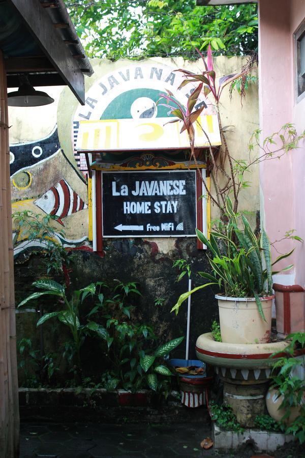 יוגיאקרטה La Javanaise Home Stay Malioboro מראה חיצוני תמונה
