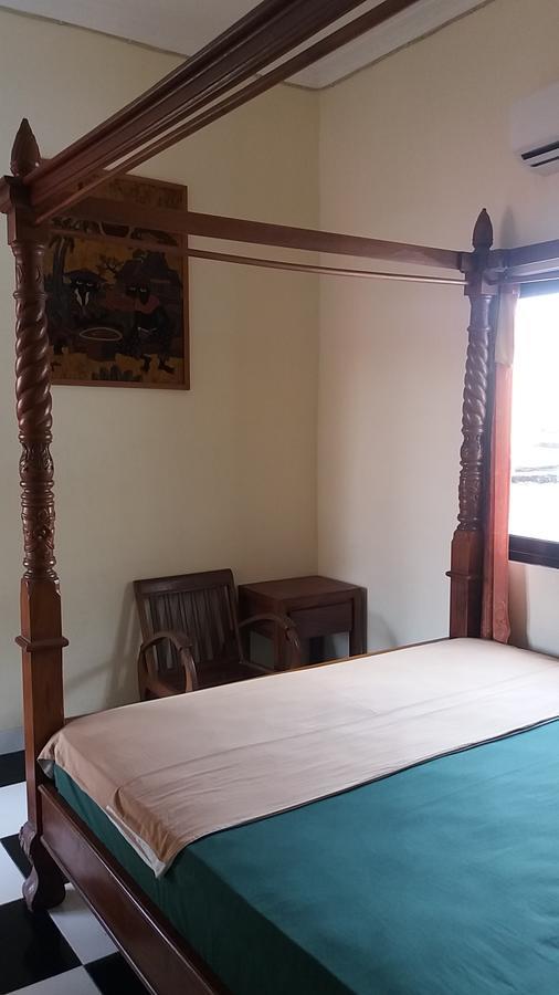 יוגיאקרטה La Javanaise Home Stay Malioboro מראה חיצוני תמונה