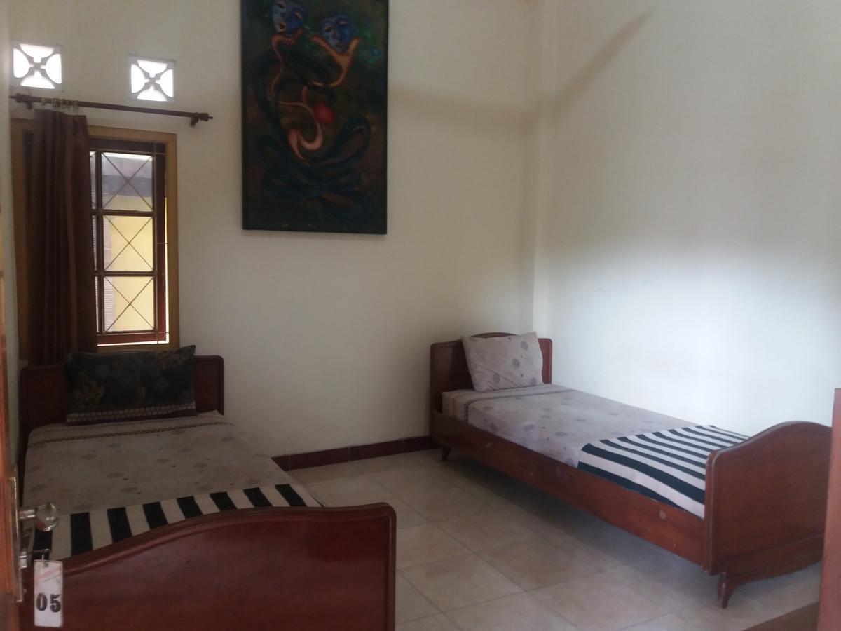 יוגיאקרטה La Javanaise Home Stay Malioboro מראה חיצוני תמונה