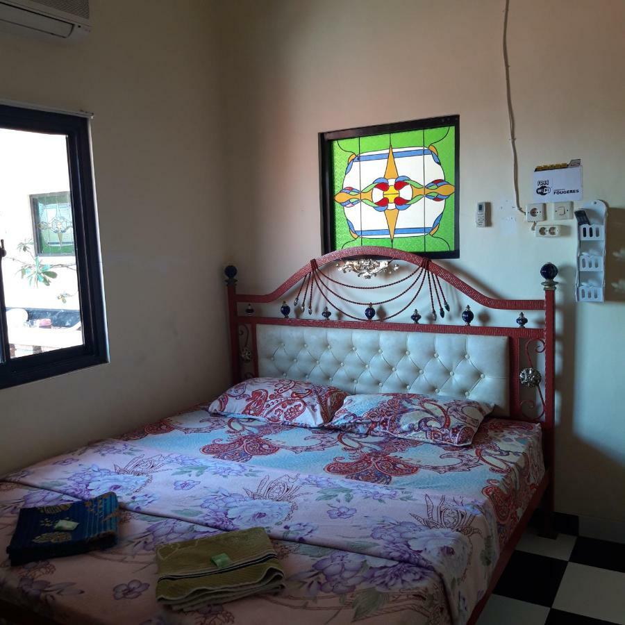יוגיאקרטה La Javanaise Home Stay Malioboro מראה חיצוני תמונה
